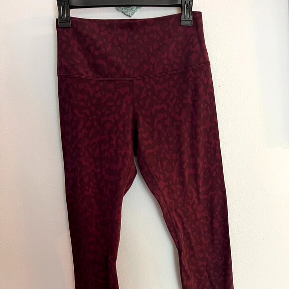 Lululemon Women's Legging  Burgundy Maroon print size 8 - Picture 1 of 10